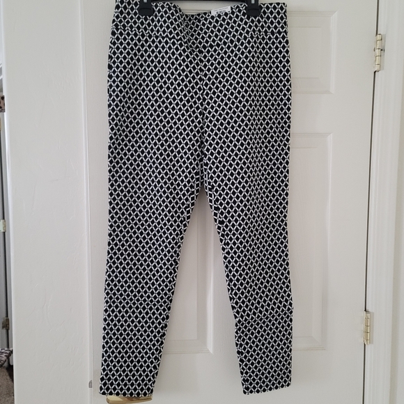 INC International Concepts Pants - NWOT INC (Macy's brand) Skinny Ankle Pants (b&w)